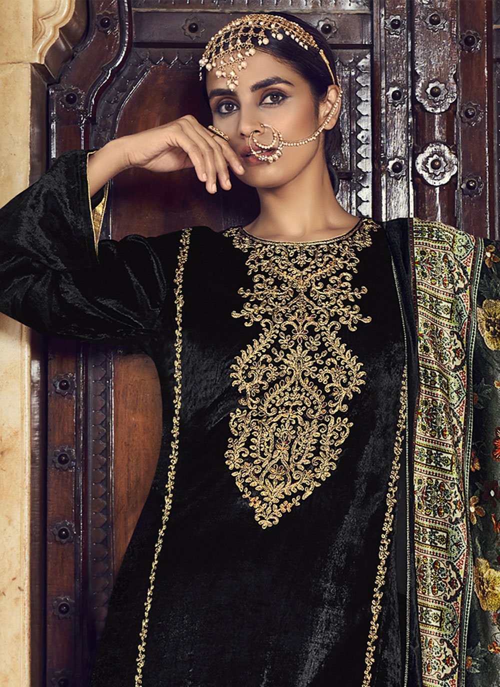 Trendy Suit Velvet Black Embroidered Salwar Kameez