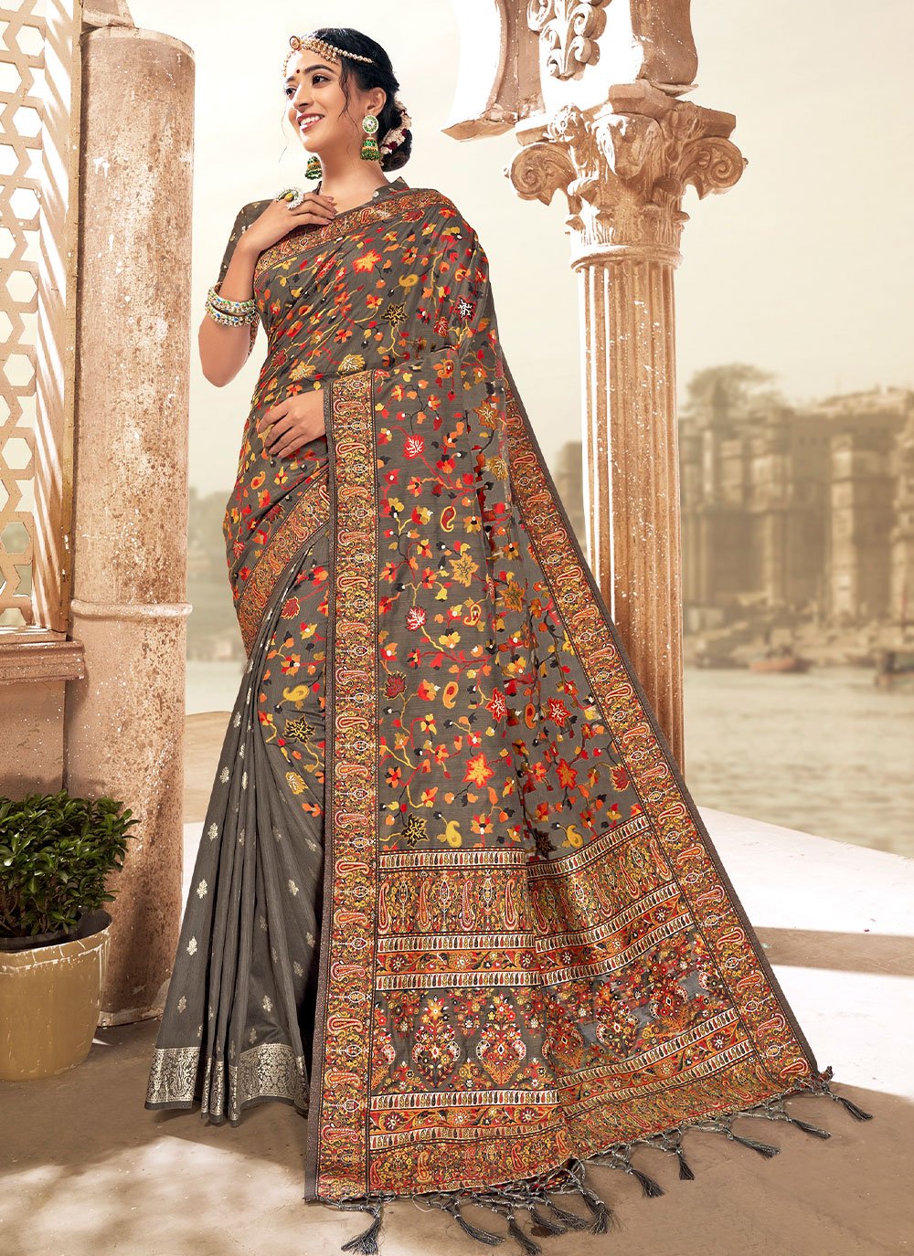 Designer Blended Cotton Grey Woven Saree