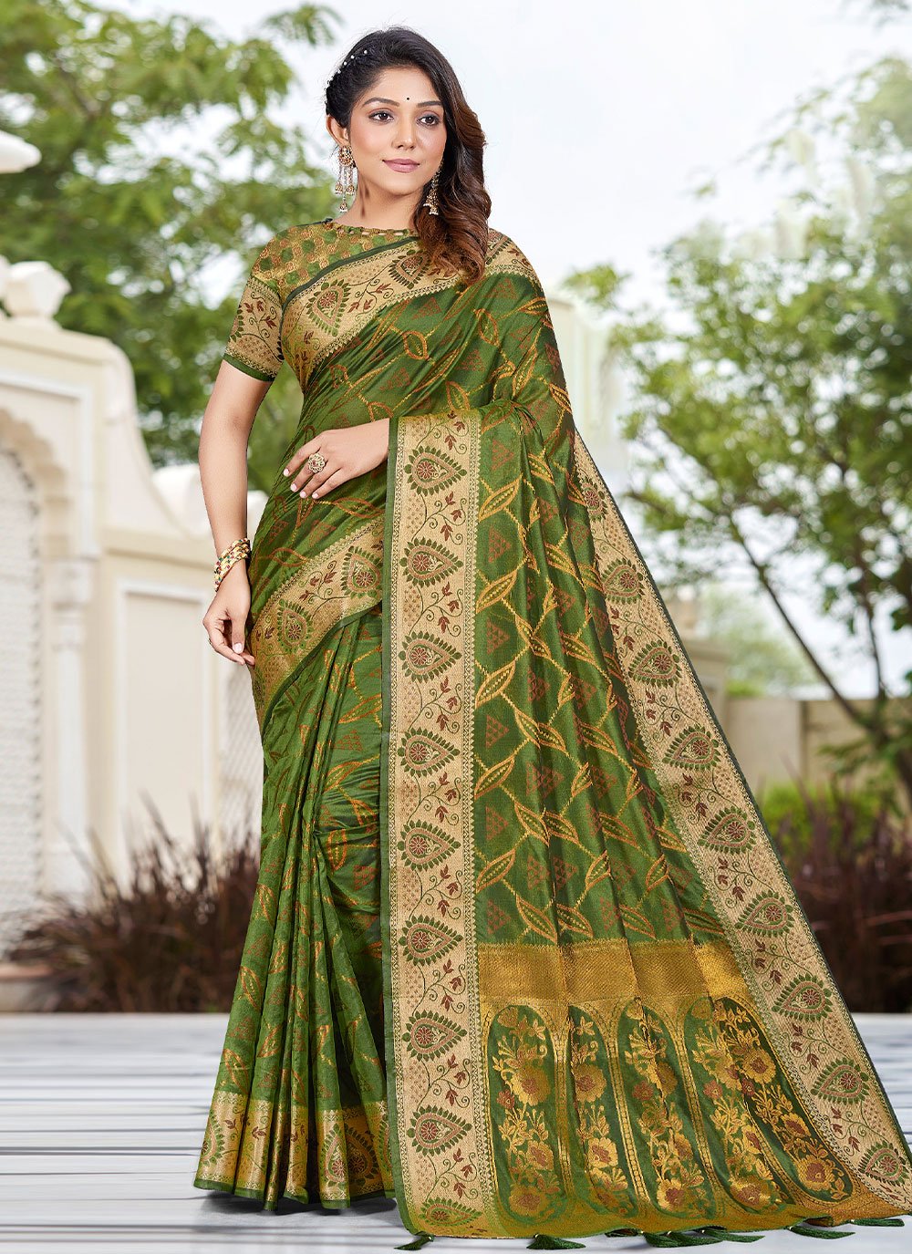 Classic Silk Green Patch Border Saree