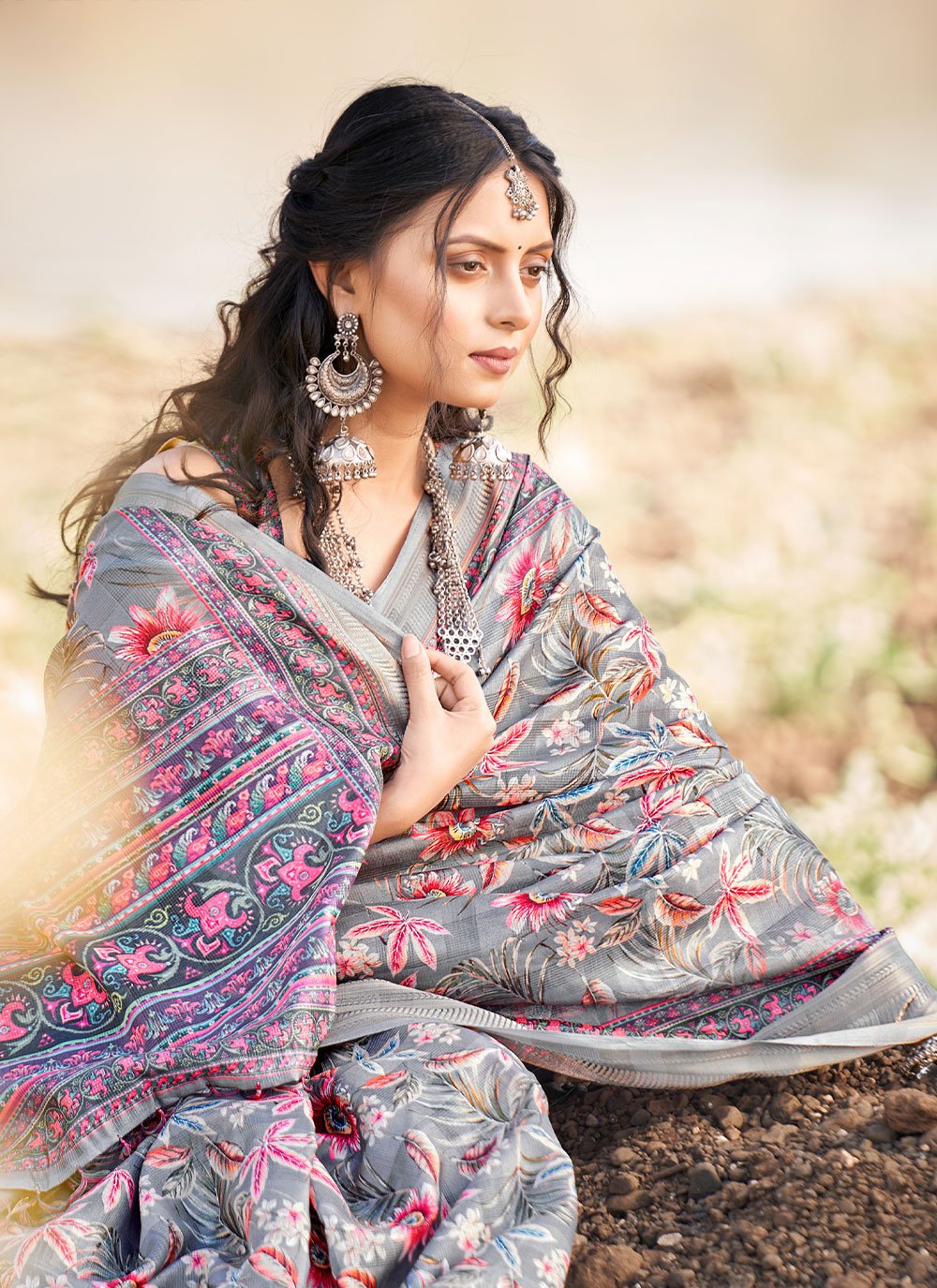 Classic Cotton Jacquard Grey Patch Border Saree
