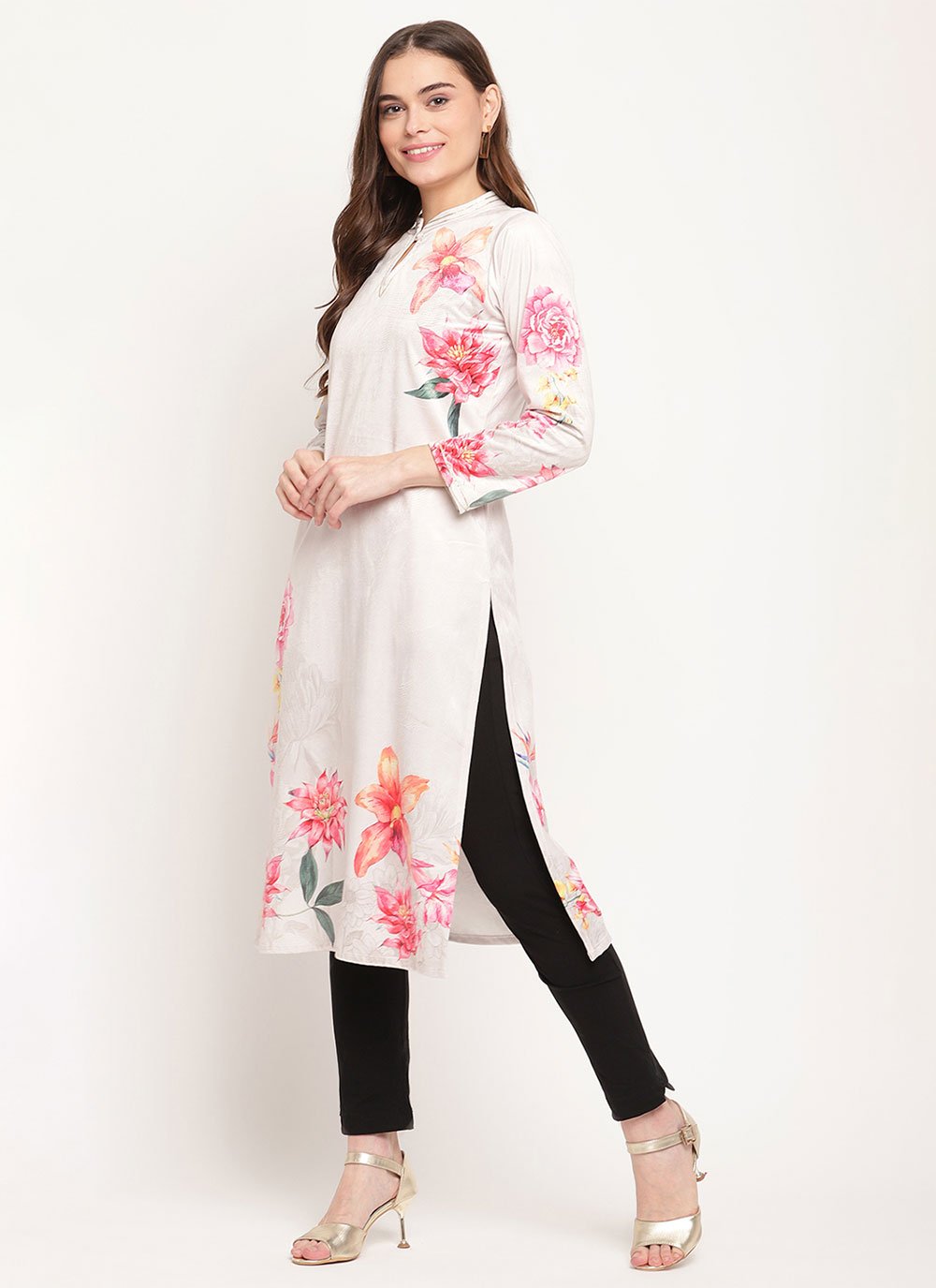 Designer Kurti Velvet Cream Digital Print Kurtis