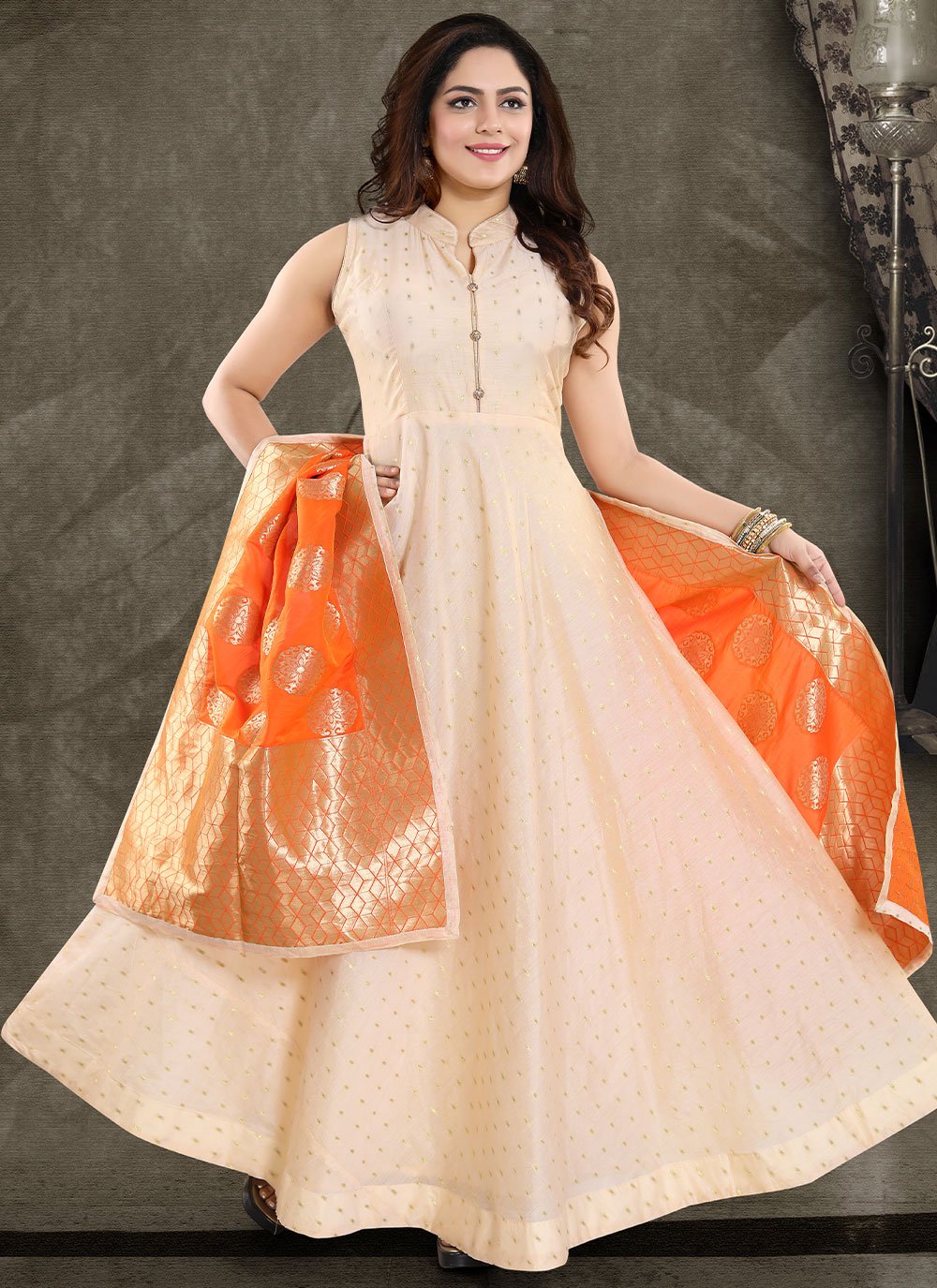 Salwar Suit Chanderi Silk Cream Booti Salwar Kameez