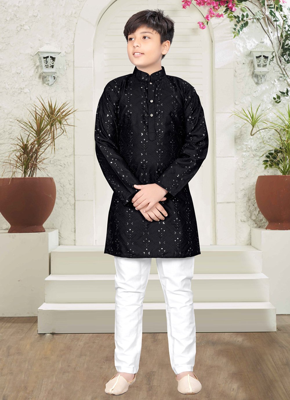 Kurta Pyjama Cotton Black Embroidered Kids