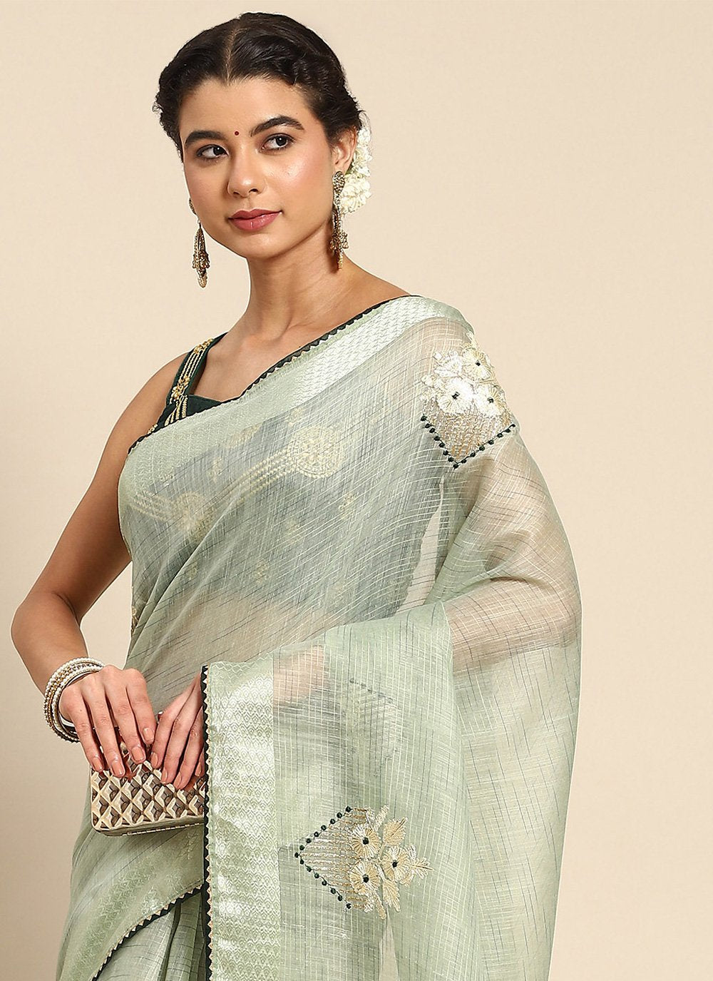 Casual Poly Cotton Green Embroidered Saree