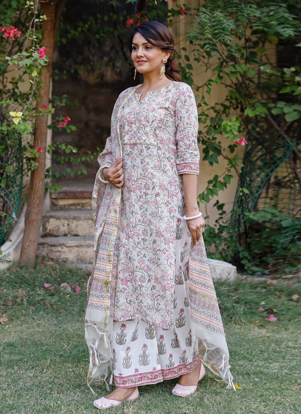 Palazzo Salwar Suit Cotton Grey Digital Print Salwar Kameez