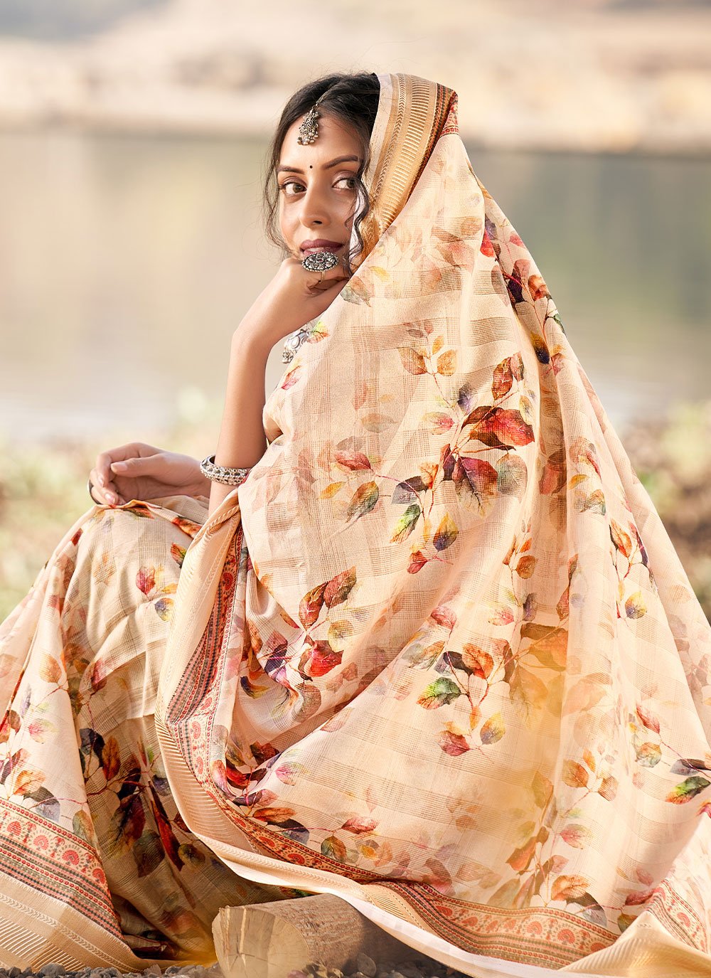 Trendy Saree Cotton Jacquard Cream Patch Border Saree