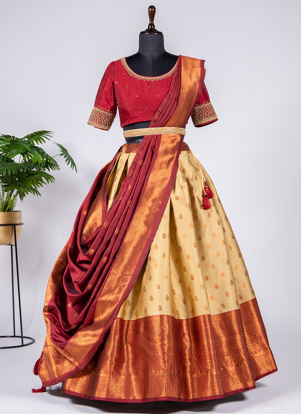 Lehenga Choli Jacquard Silk Gold Weaving Lehenga Choli