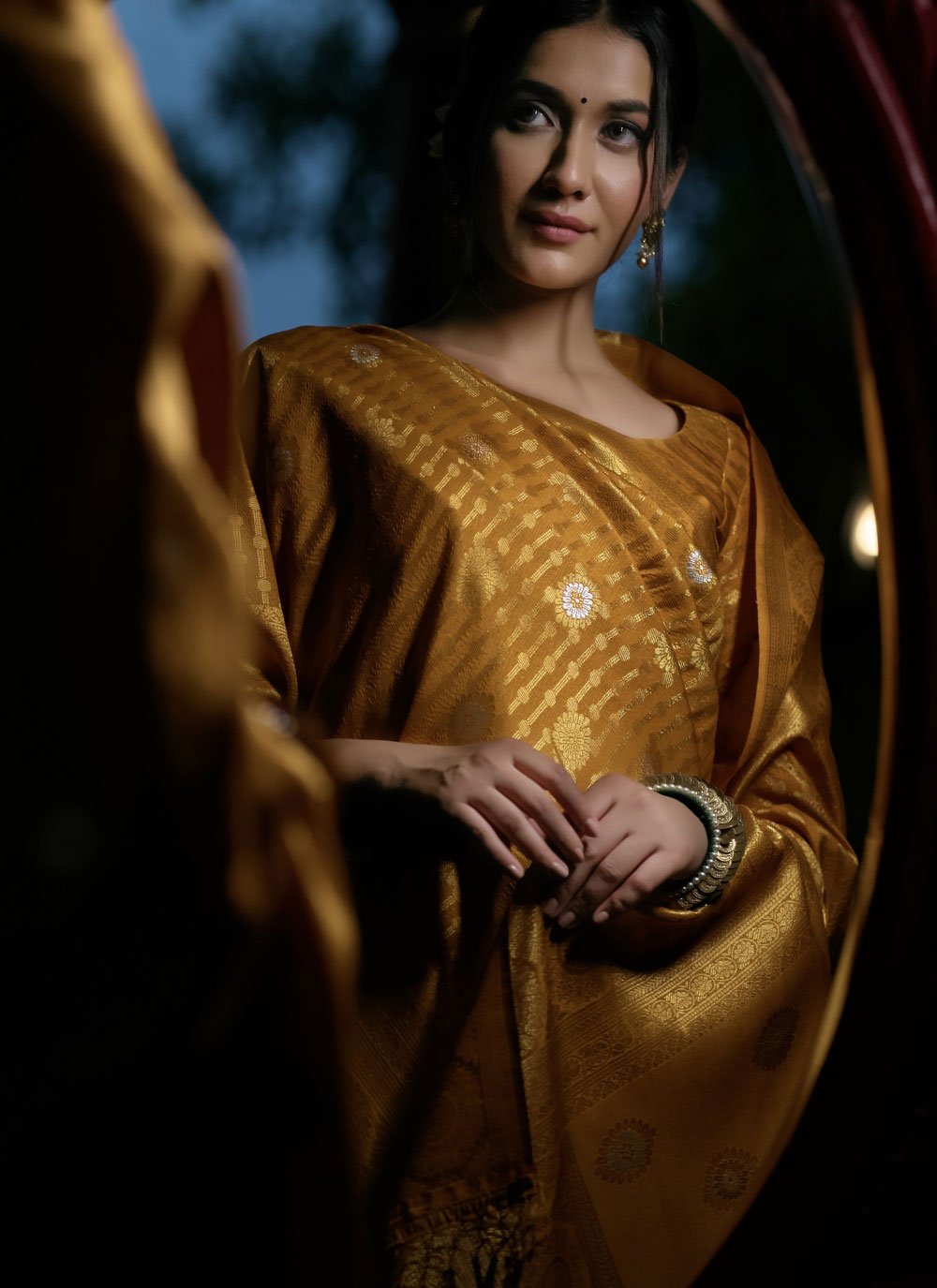 Classic Kanjivaram Silk Gold Yellow Weaving Saree