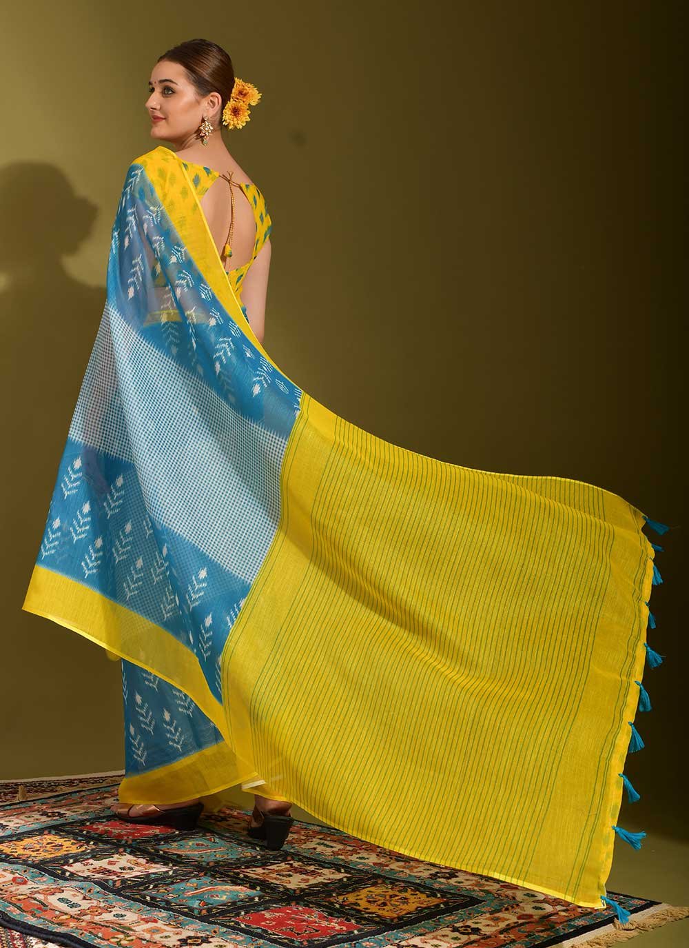 Trendy Saree Linen Yellow Digital Print Saree