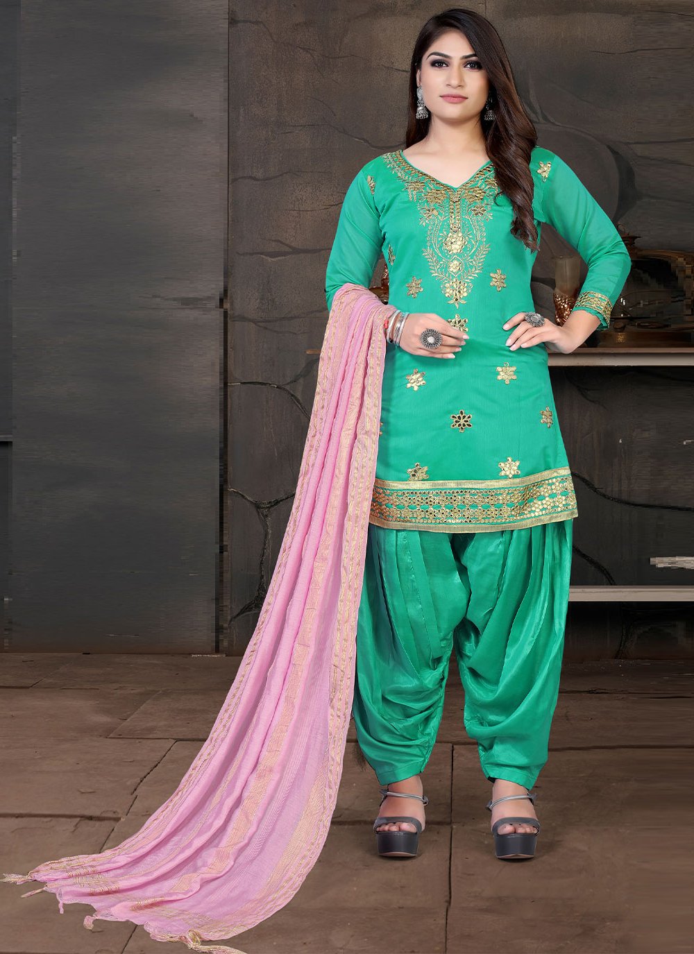 Green punjabi suit hotsell