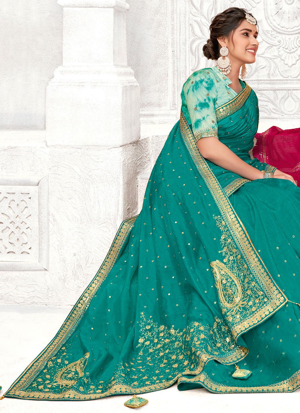 Contemporary Nylon Turquoise Digital Print Saree