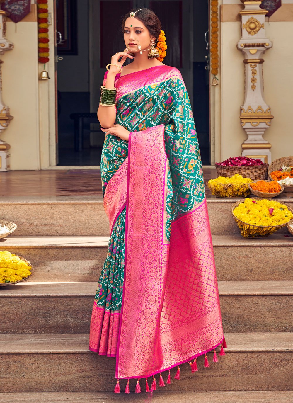 Traditional Saree Patola Silk Green Weaving Saree