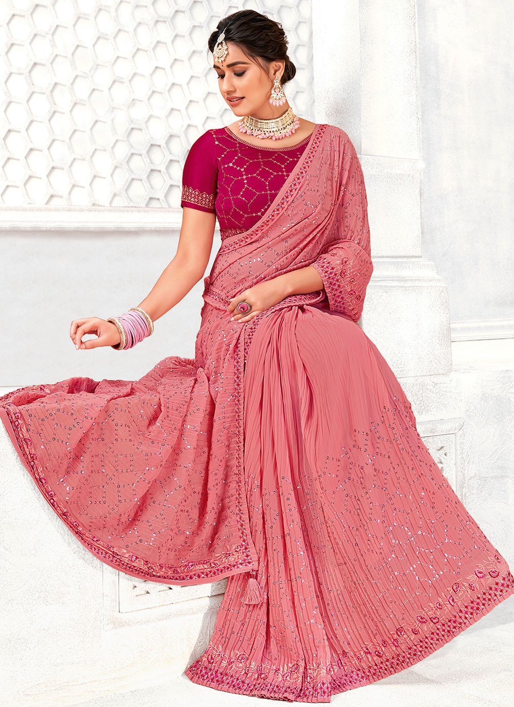 Trendy Saree Polyester Peach Digital Print Saree