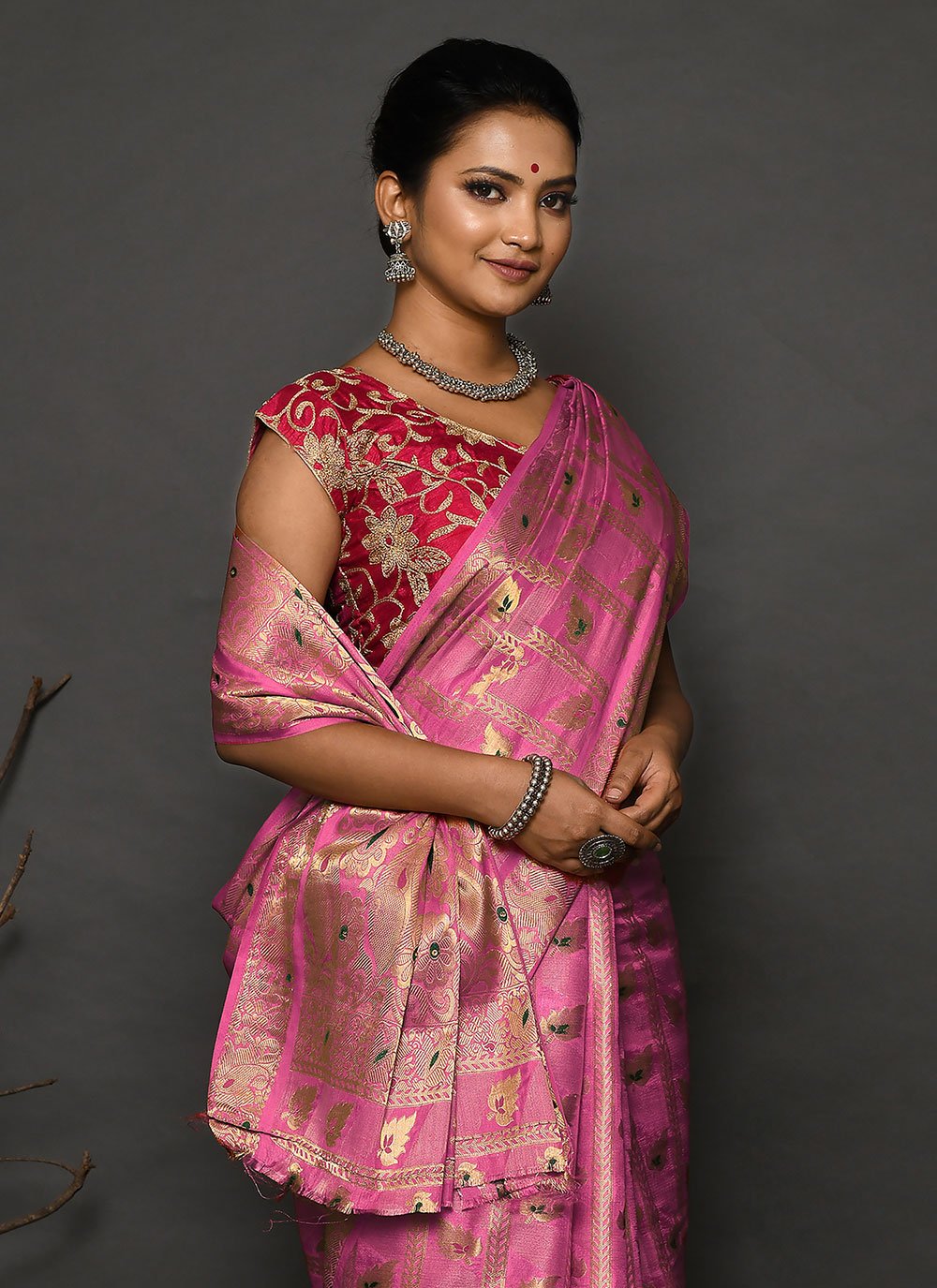 Trendy Saree Kanjivaram Silk Pink Weaving Saree