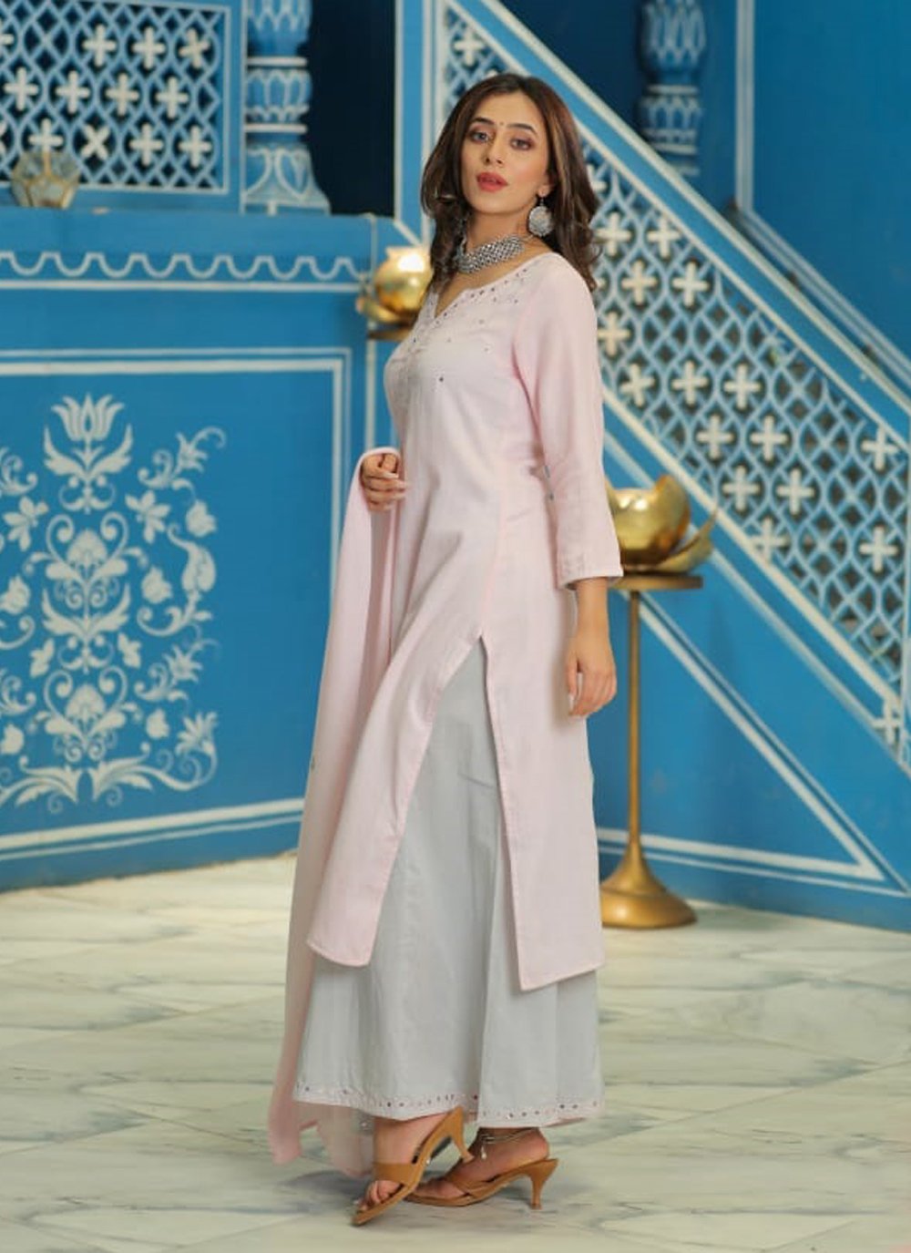 Designer Kurti Rayon Pink Dori Work Kurtis