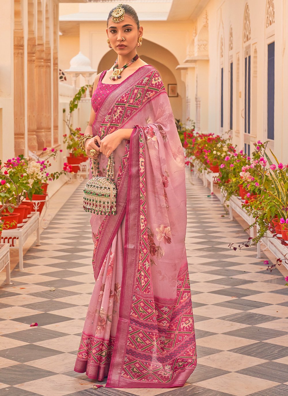 Contemporary Chiffon Silk Pink Print Saree