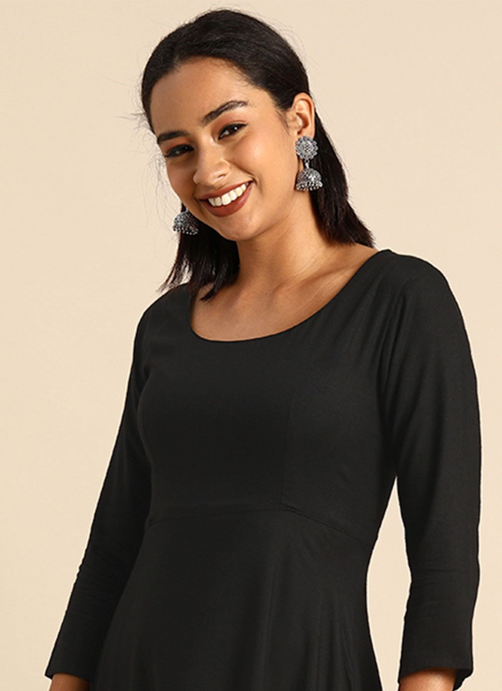 Trendy Suit Rayon Black Plain Salwar Kameez