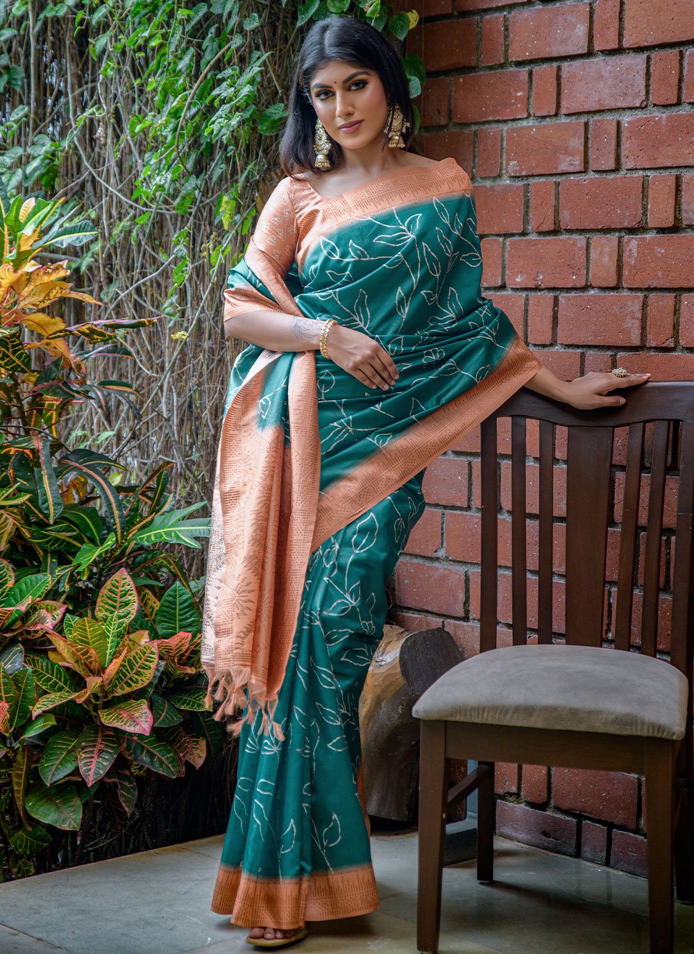 Contemporary Cotton Silk Rama Jacquard Work Saree