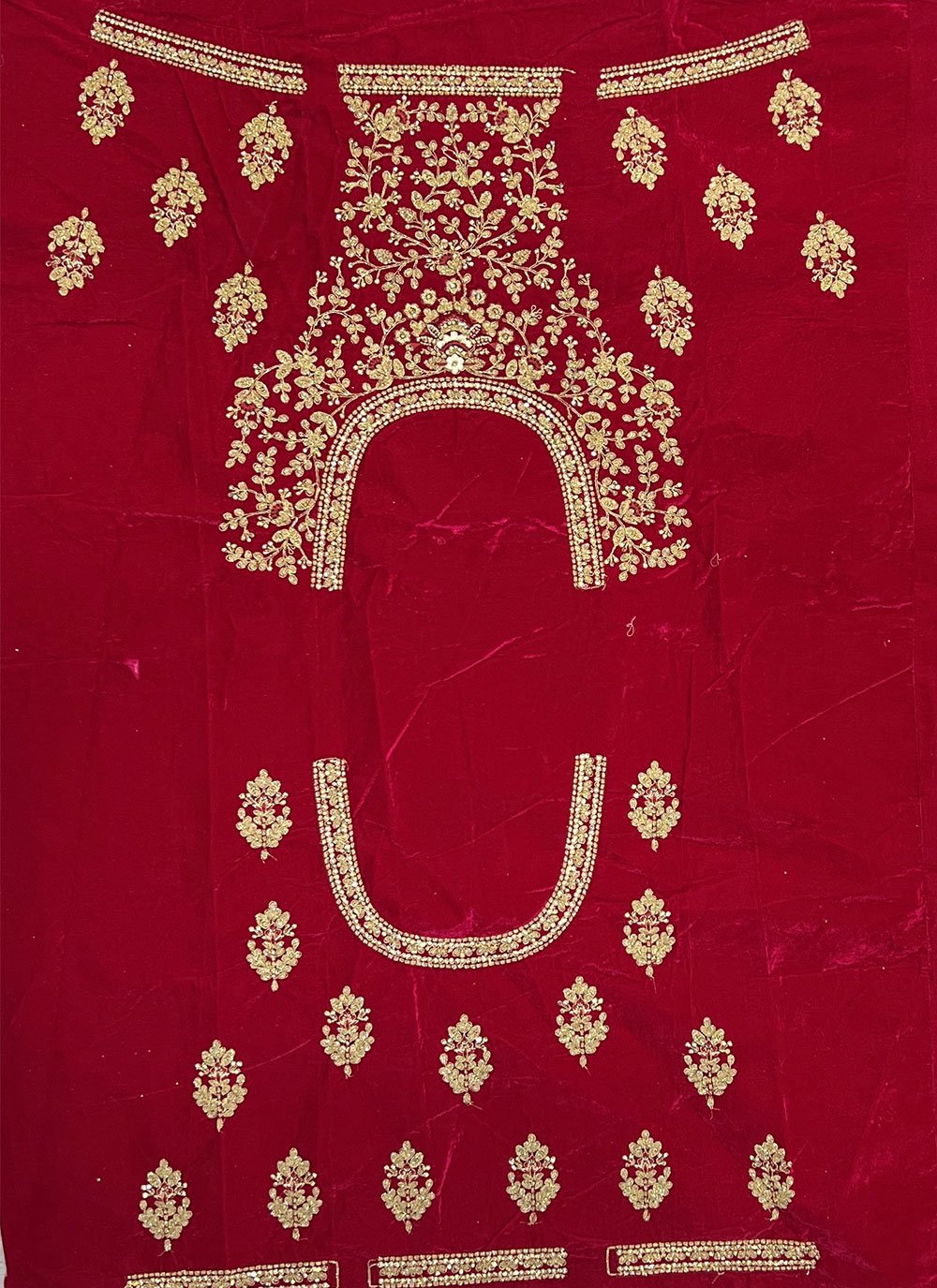 Lehenga Choli Velvet Rani Diamond Lehenga Choli