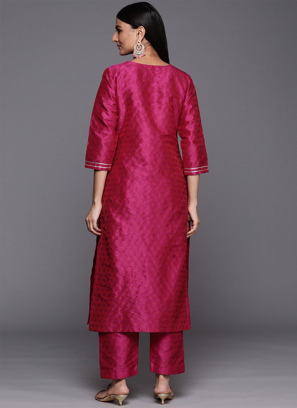 Casual Kurti Silk Blend Pink Embroidered Kurtis