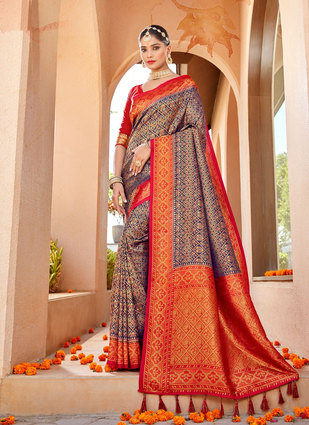 Trendy Saree Silk Blue Weaving Saree