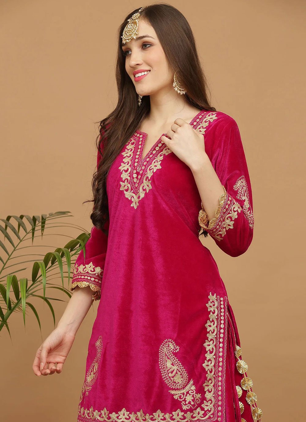 Casual Kurti Velvet Rani Embroidered Kurtis