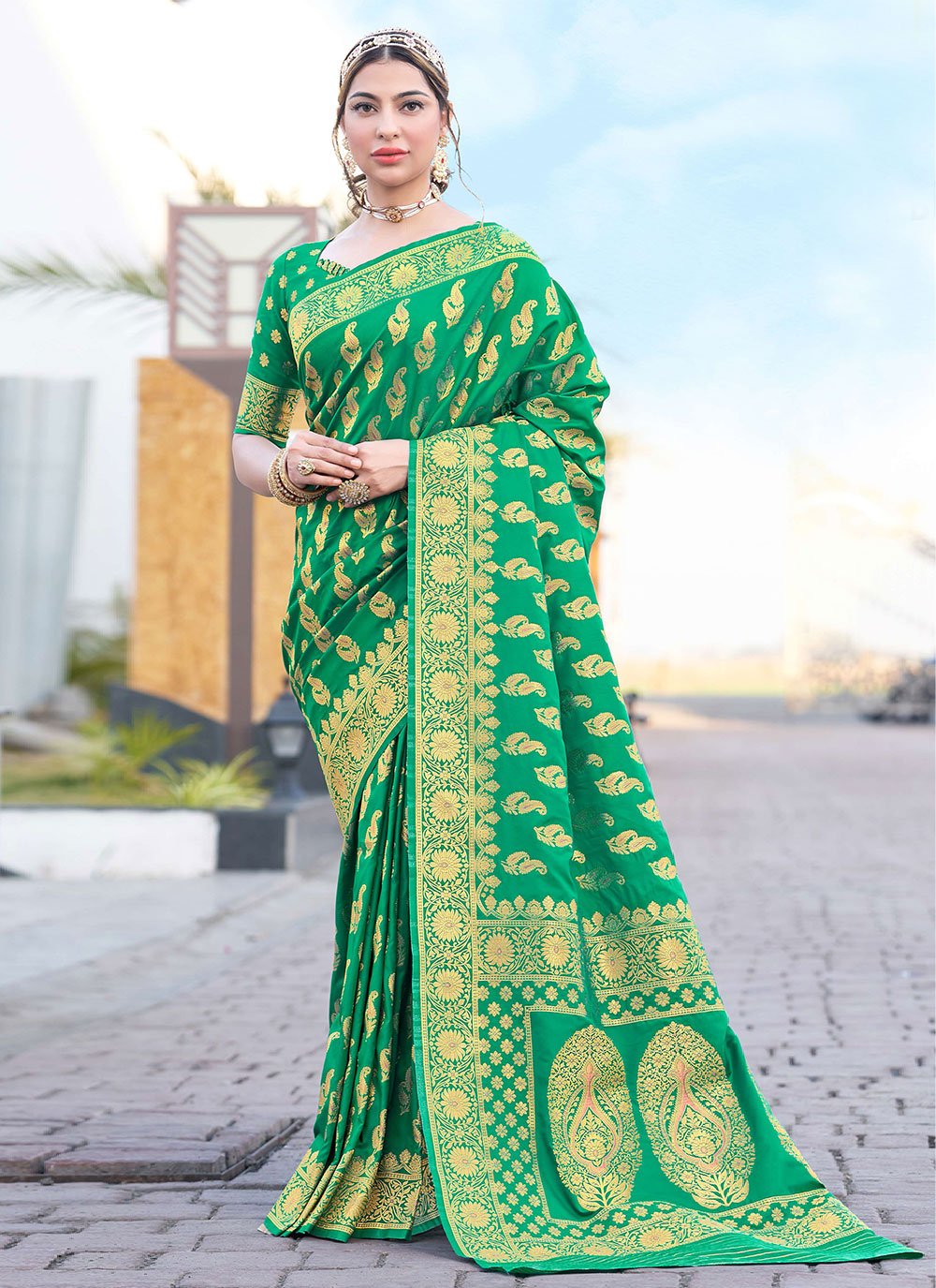 Trendy Saree Silk Green Woven Saree