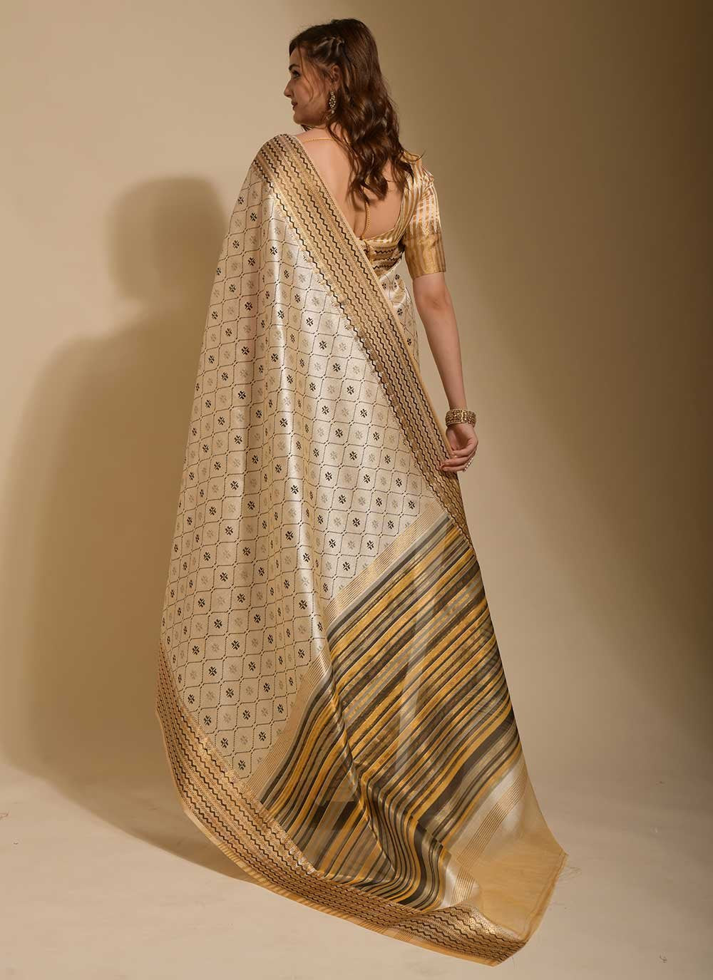 Trendy Saree Art Silk Cream Print Saree