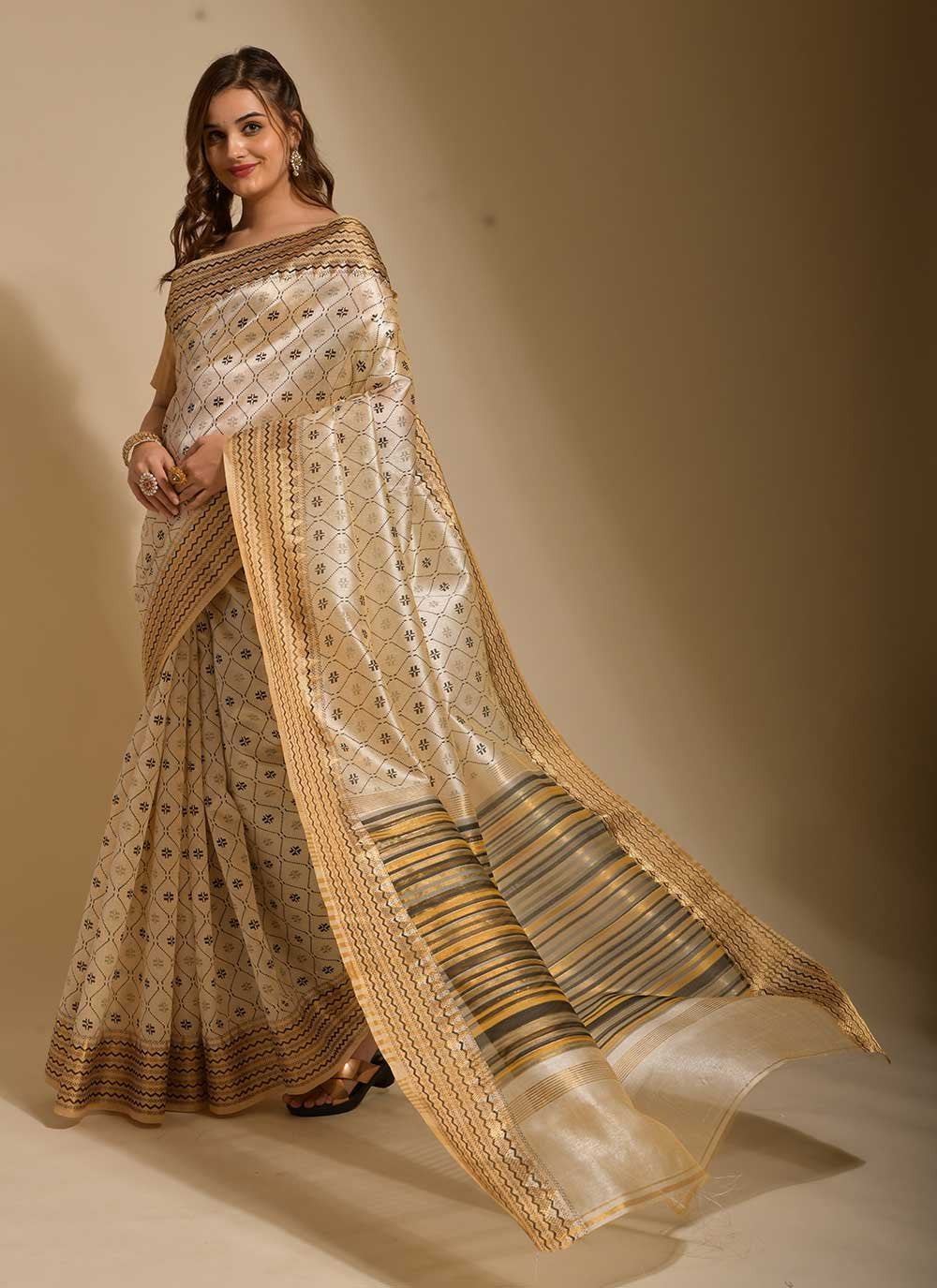 Trendy Saree Art Silk Cream Print Saree