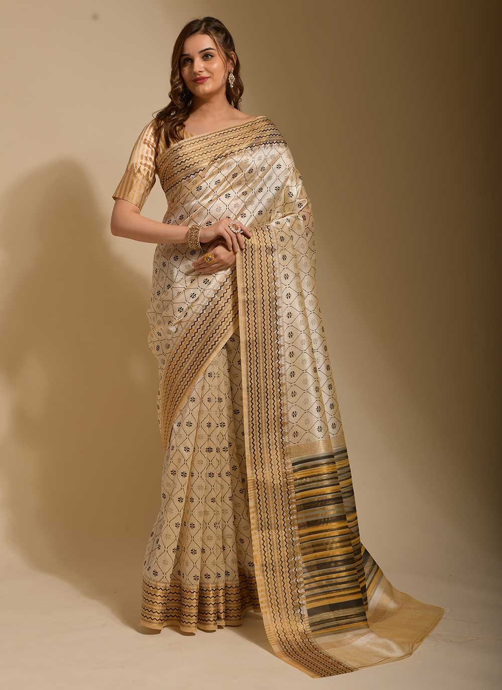 Trendy Saree Art Silk Cream Print Saree