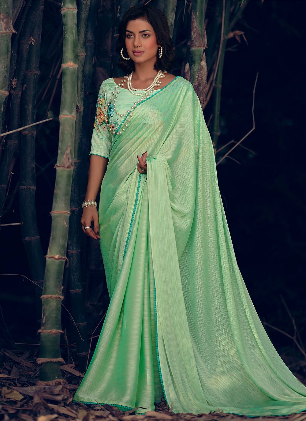 Trendy Saree Art Silk Green Woven Saree