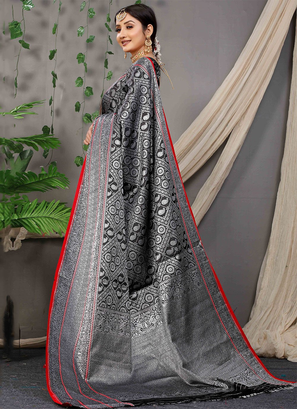 Contemporary Banarasi Silk Black Jacquard Work Saree