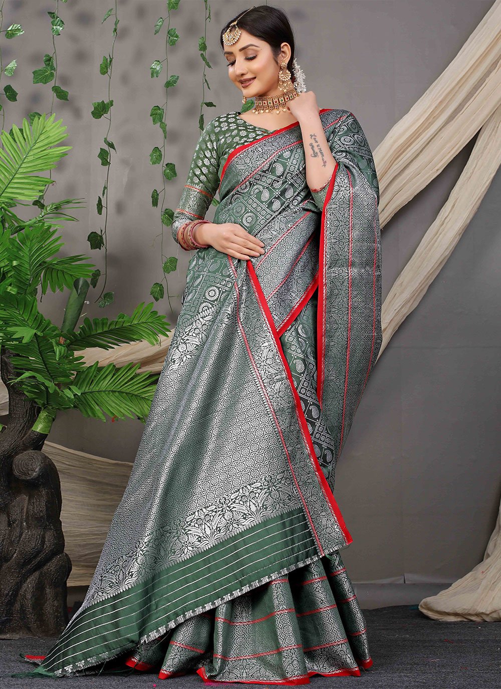 Contemporary Banarasi Silk Green Jacquard Work Saree