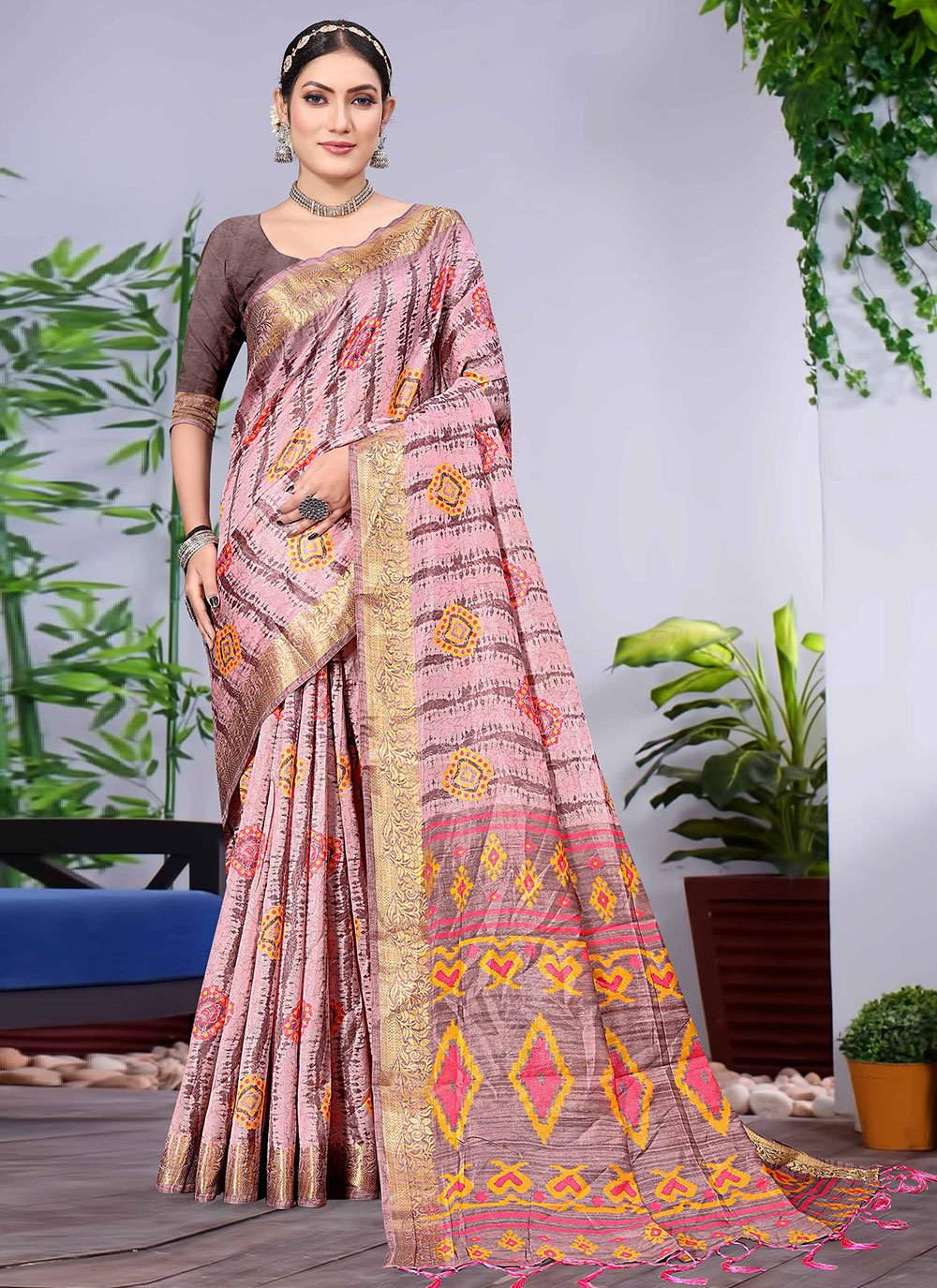 Classic Banarasi Silk Brown Pink Patch Border Saree