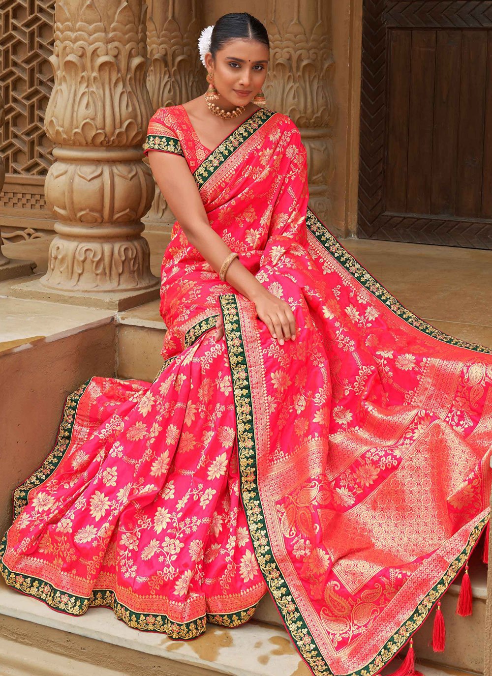 Trendy Saree Banarasi Silk Rani Weaving Saree