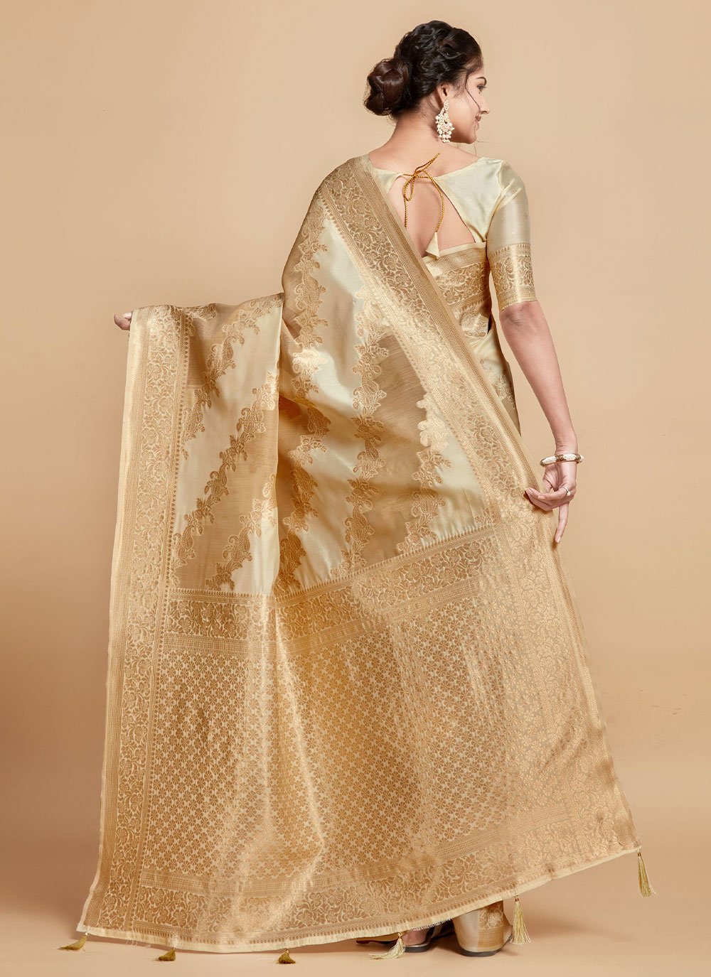 Classic Linen Beige Woven Saree