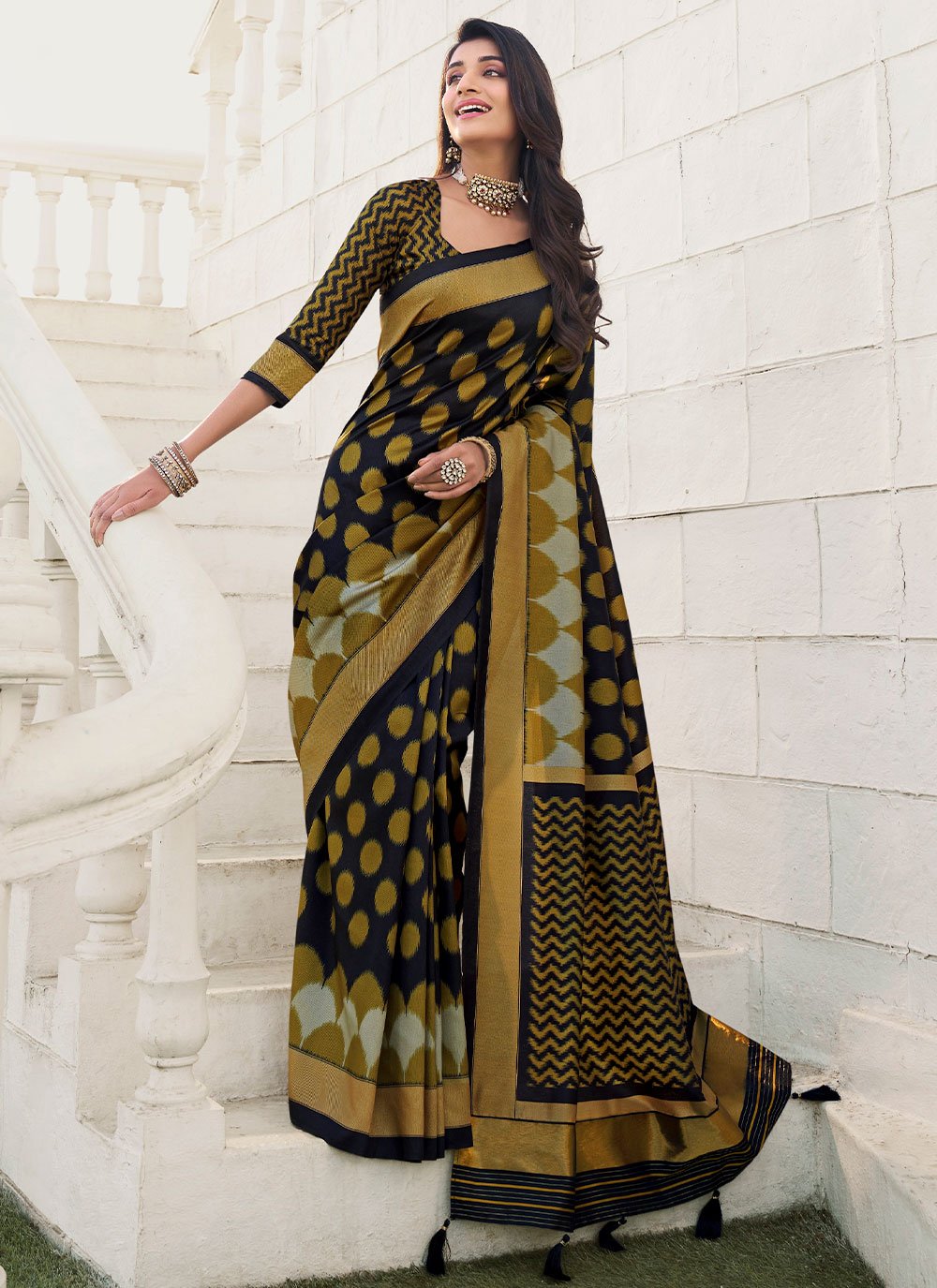 Trendy Saree Silk Black Gold Digital Print Saree