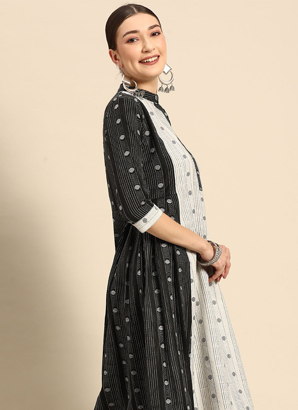 Casual Kurti Cotton Black White Strips Print Kurtis