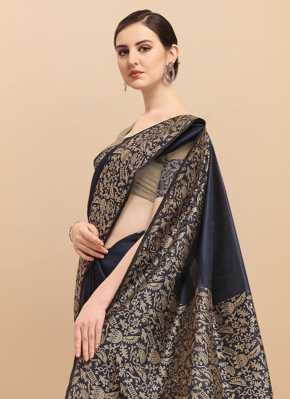 Trendy Saree Banglori Silk Raw Silk Black Woven Saree