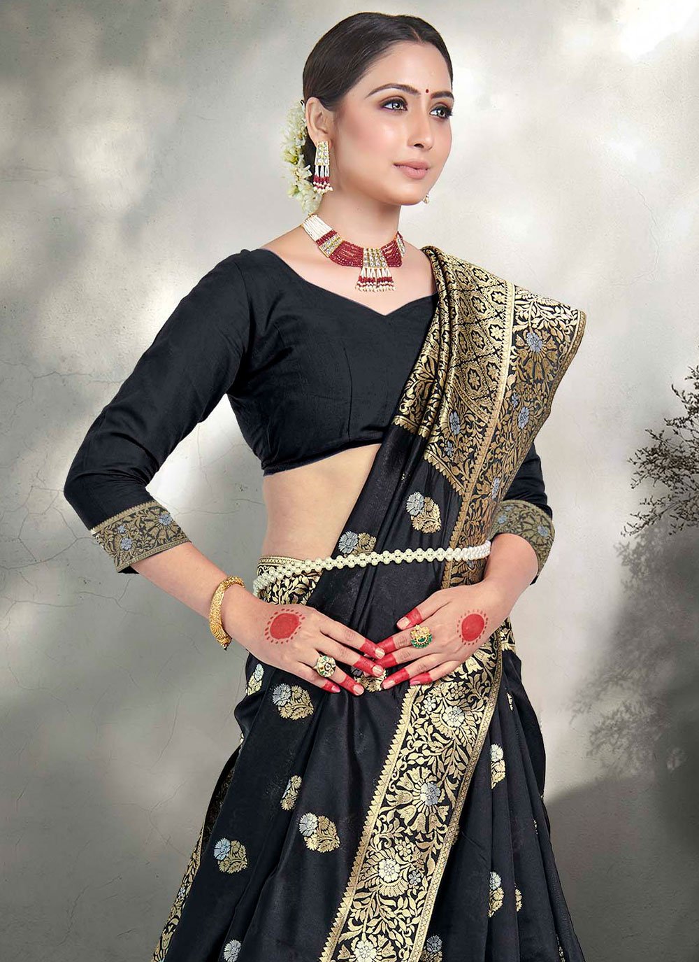 Trendy Saree Art Silk Kanjivaram Silk Black Weaving Saree