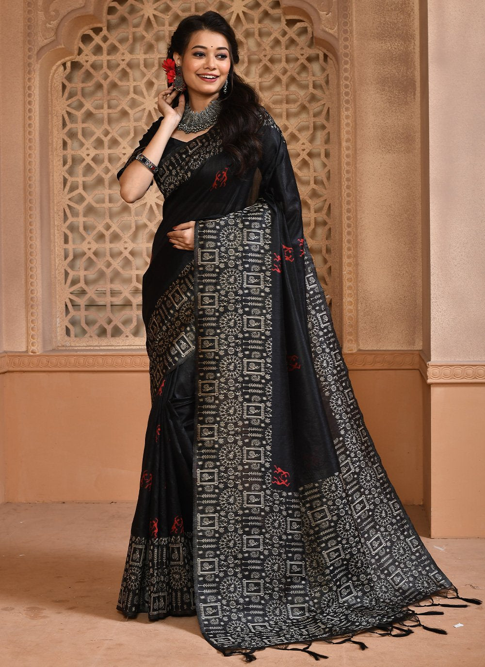 Trendy Saree Handloom Silk Black Woven Saree