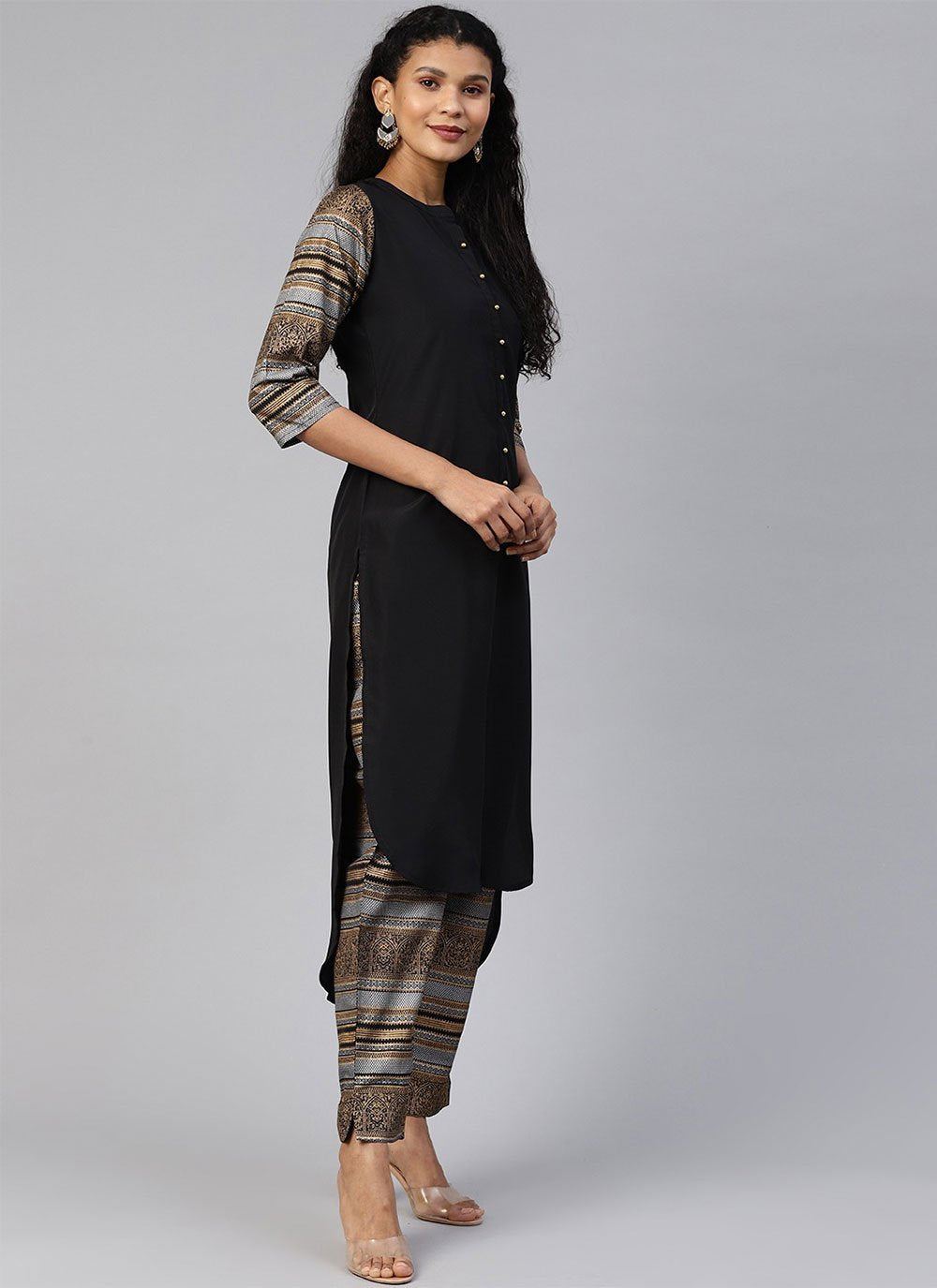 Casual Kurti Crepe Silk Black Foil Print Kurtis