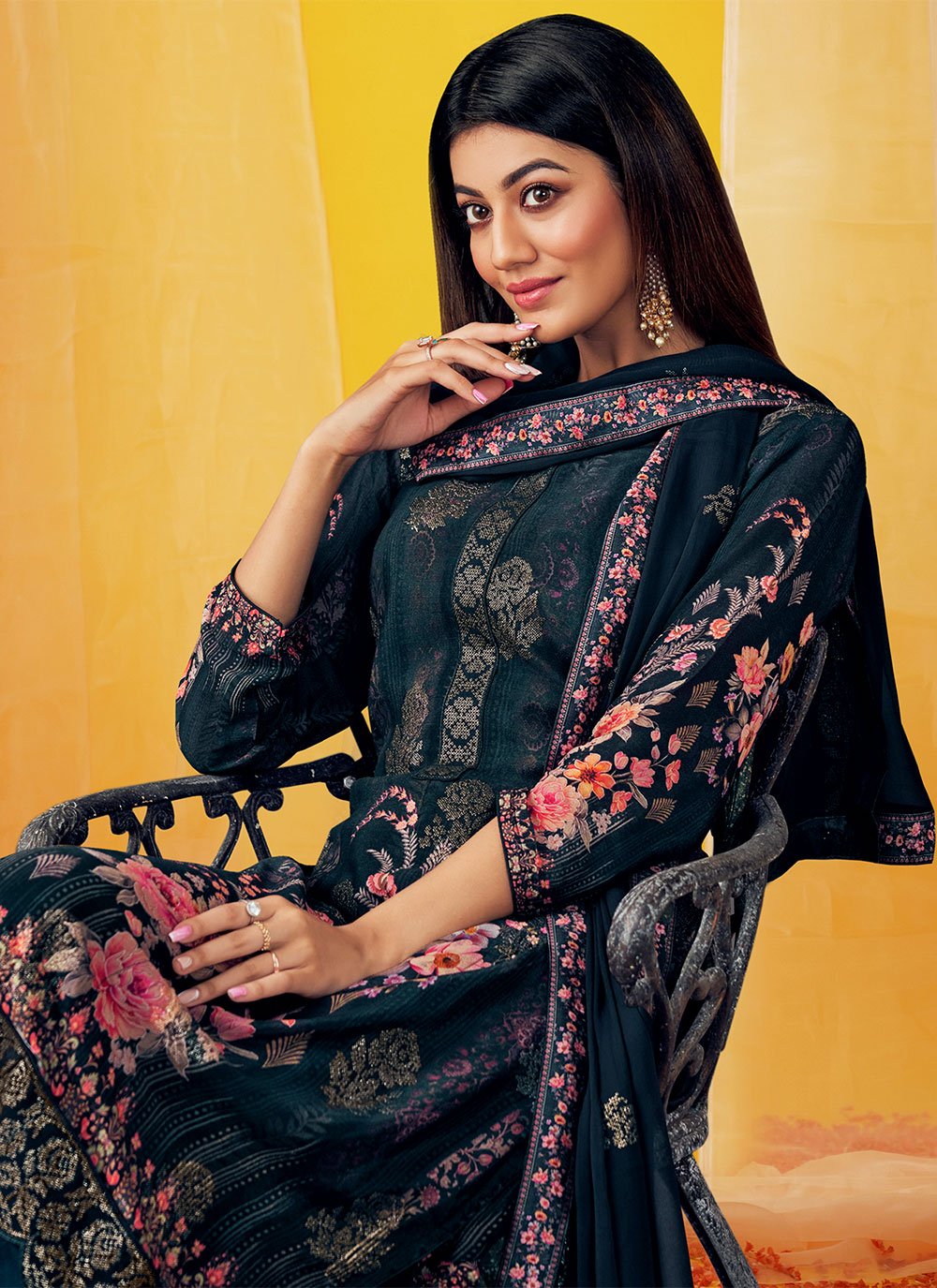 Salwar Suit Chiffon Black Embroidered Salwar Kameez