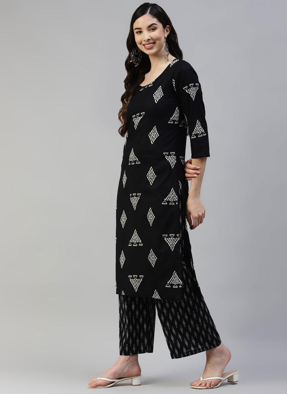 Salwar Suit Cotton Black Print Salwar Kameez