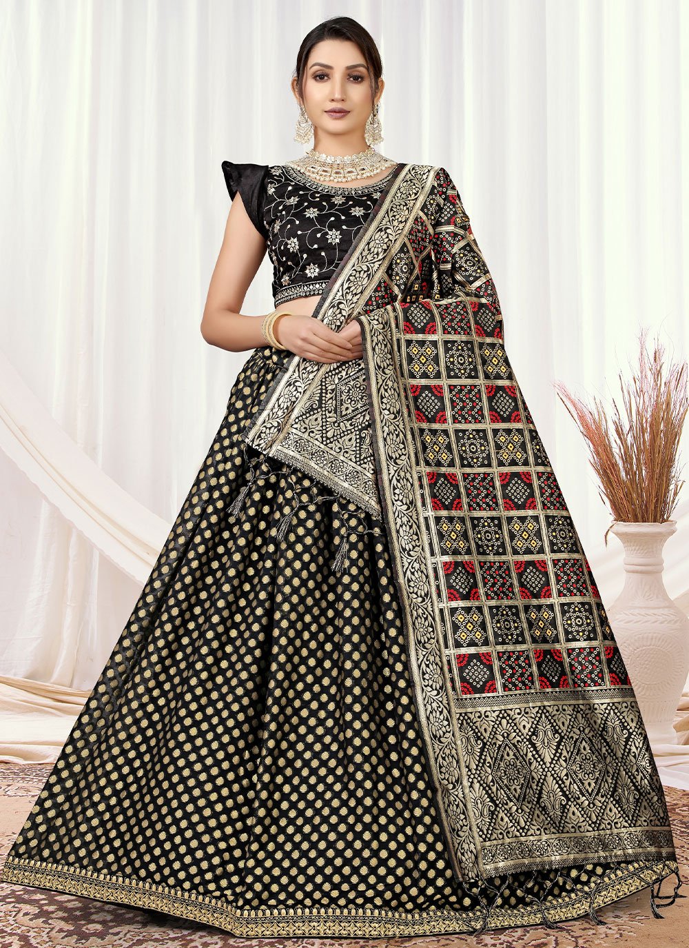 Lehenga Choli Viscose Black Jacquard Work Lehenga Choli