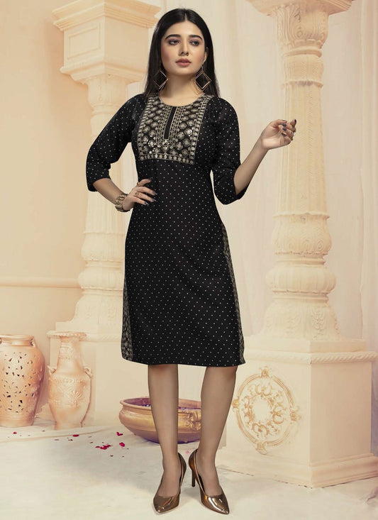 Casual Kurti Rayon Black Embroidered Kurtis