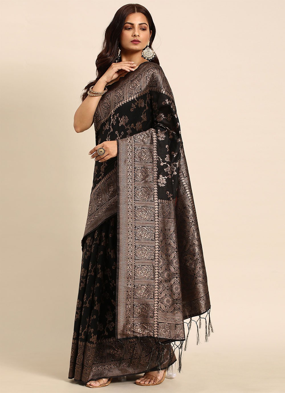 Trendy Saree Silk Black Woven Saree