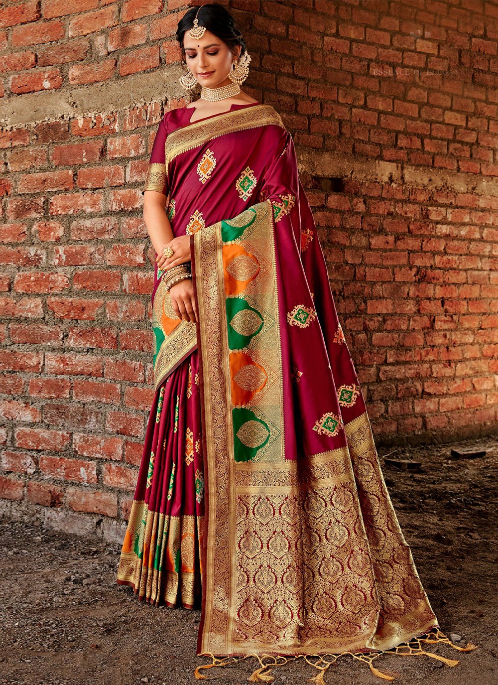 Traditional Saree Blended Cotton Wine Woven Saree