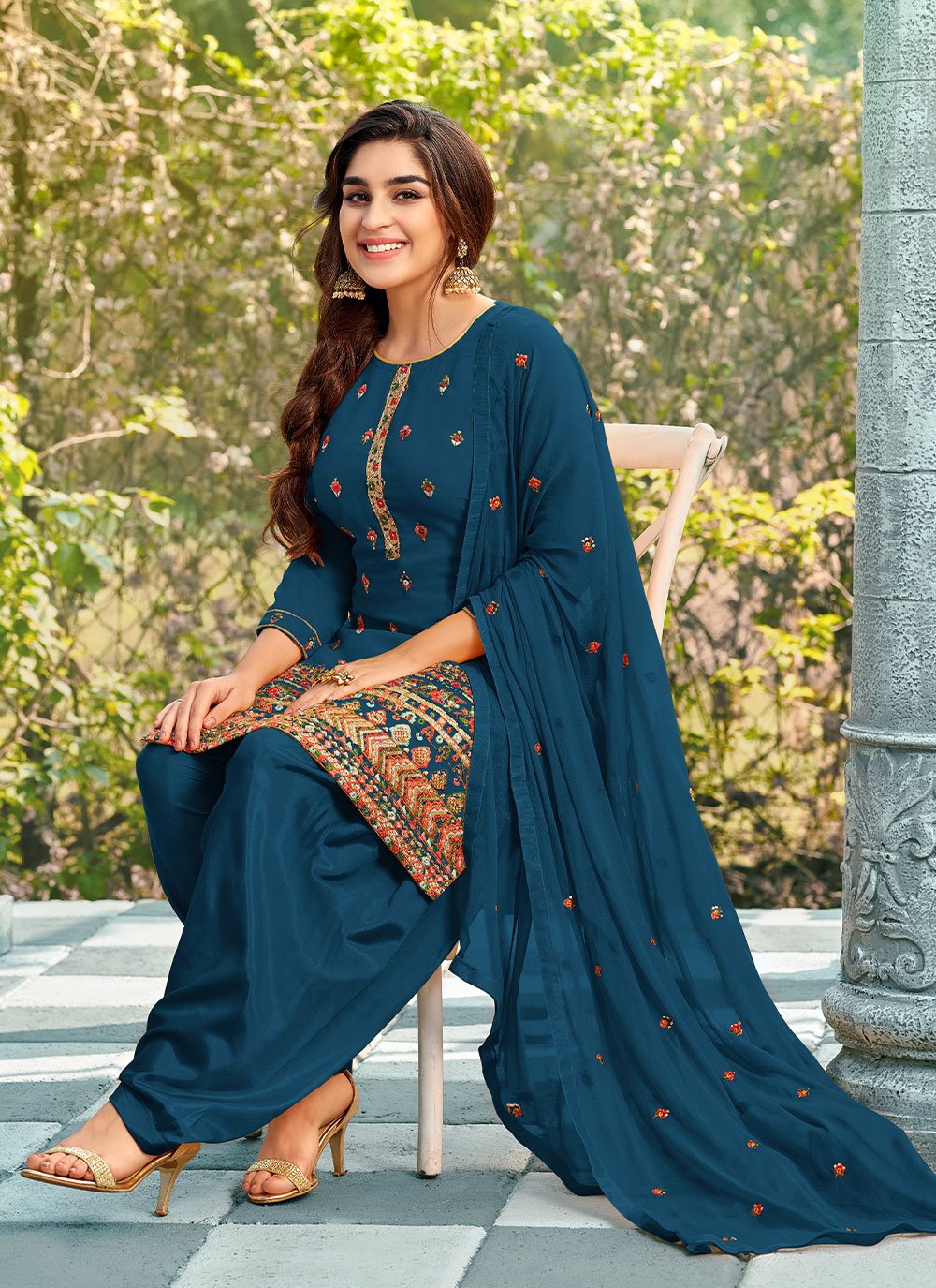 Salwar Suit Georgette Blue Embroidered Salwar Kameez