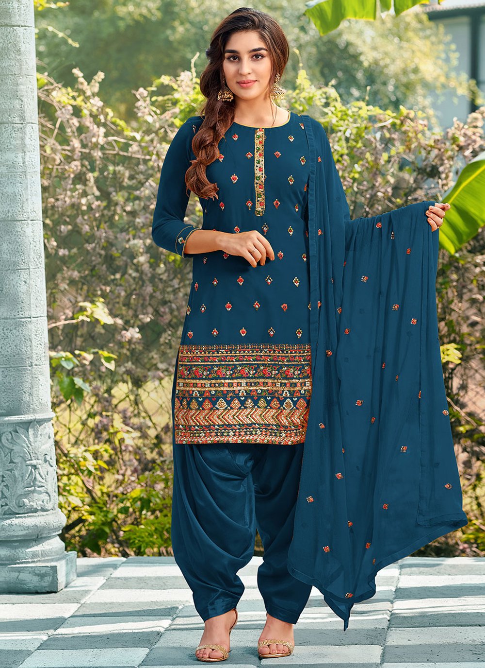 Salwar Suit Georgette Blue Embroidered Salwar Kameez